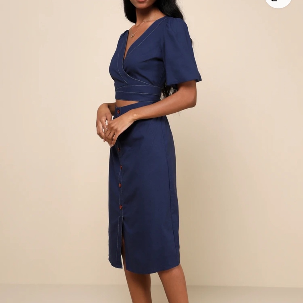 Lulu’s (NWT) Navy Blue Linen Wrap Front Cutout Midi Dress - Picture 2 of 7